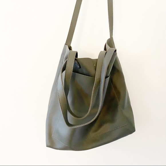 Vegan leather faux leather two way bag - Picture 2 of 9